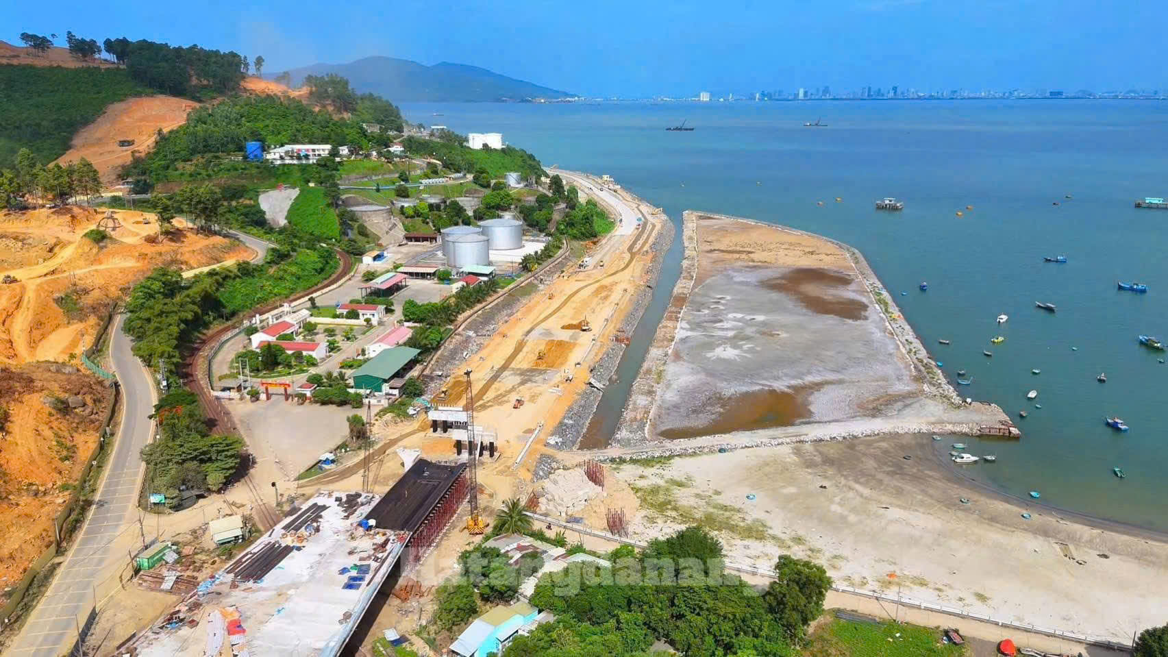 ĐÒN BẨY TỶ ĐÔ | CẢNG LIÊN CHIỂU & GIÁ TRỊ TĂNG TRƯỞNG tại Đà Nẵng - Bất động sản Đà Nẵng